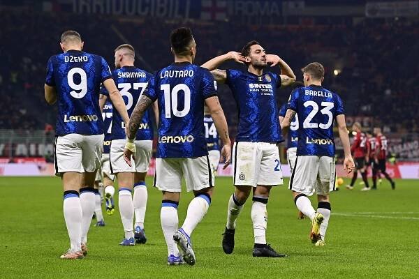 AC Milán-Inter 1:1 (Serie A 2021-22) - FC INTER MILANO