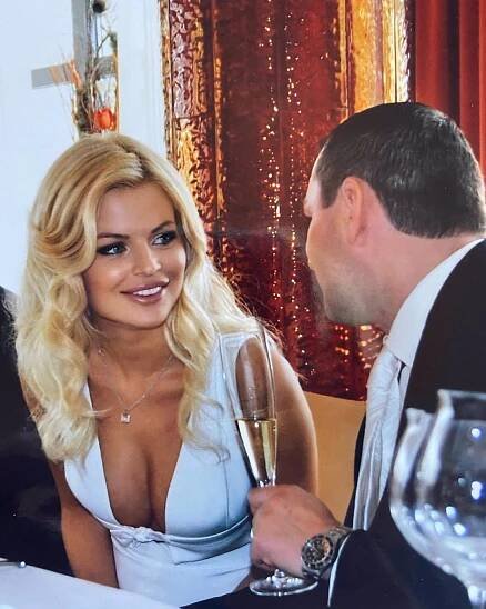 Silvia Kucherenko byla nádherná nevěsta.