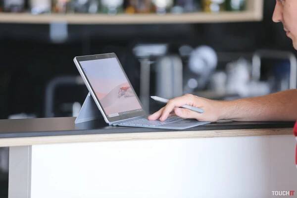 Microsoft Surface Go 2