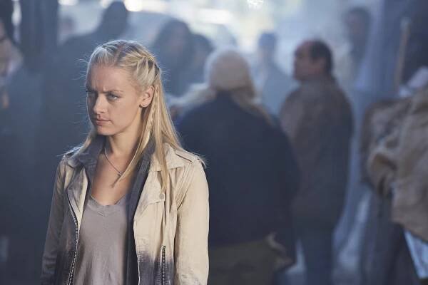 Dívka odjinud - End of a Line - Z filmu - Rachel Skarsten