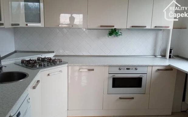 3+1, Na Stuchlíkovci, Orlová, 74 m²