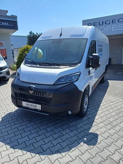 Peugeot Boxer e-Boxer Furgon 4350 L4H2 200 kW 110 kWh - MK Cars, s.r.o.