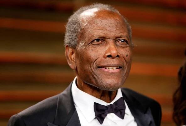 Oscarový herec Sidney Poitier zemřel ve věku... | iROZHLAS - spolehlivé zprávy