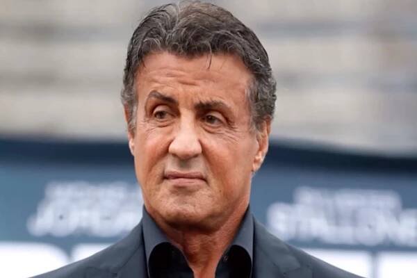 Jak vypadá Sylvester Stallone ve skutečném životě: Po zvěstech o manželské krizi se objevil se svou krásnou manželkou na veřejnosti - Zivot