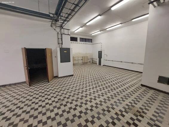 Pronájem skladového prostoru 15 m², Prachatice