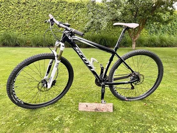 Scott Scale 960 L za 10 000 Kč