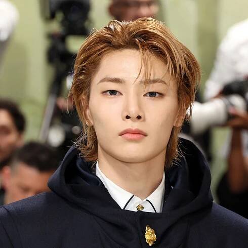 Stray Kids' I.N Spruced His Casual 'Fit Up With Pink Adidas Gazelles — See Photos