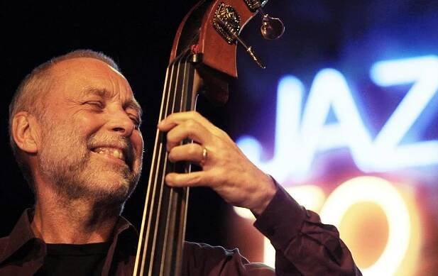 Dave Holland: Mraz a Vitouš byli v New Yorku pojmy. Skladby předěláváme za pochodu