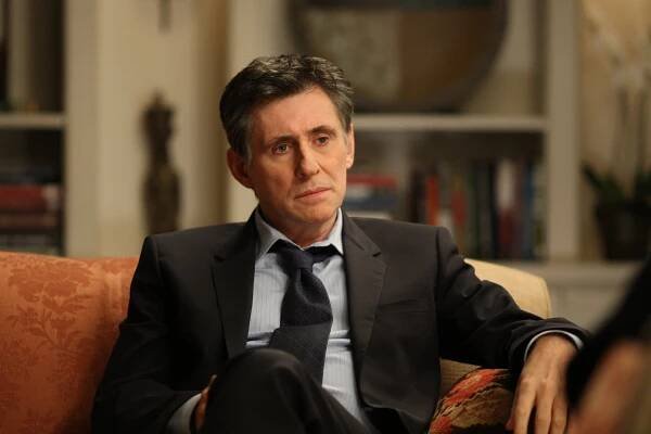 V odborné péči - Gina - týden 4. - Z filmu - Gabriel Byrne