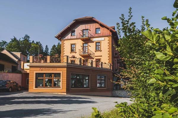 Hotel Lázně Tábor - Skupina Karel Dvořák