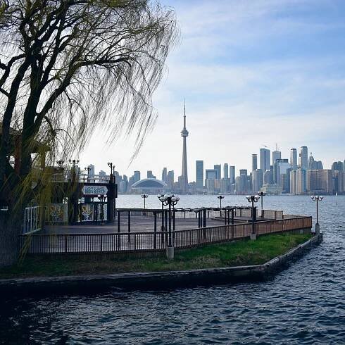 Spending Family Holidays In Toronto, Canada - Henry's Holidays