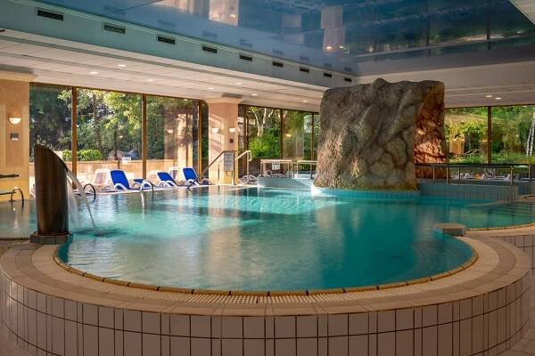 Báječná dovolená ve 4* hotelu v centru Budapešti: hotel na Markétině ostrově, jídlo i wellness