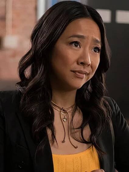 Stephanie Hsu looks perplexed in Laid.