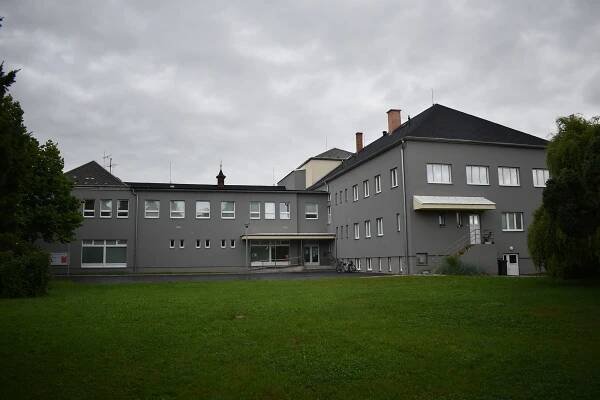 Postřelmov vyhlíží obchvat a chystá parcely pro nové domy