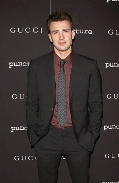 Chris Evans’ Facial Hair Transformation Through the Years