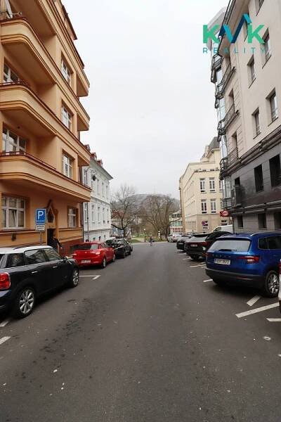 Pronájem bytu 3+1, 80 m2 Karlovy Vary, ul. Bulharská | Reality.iDNES.cz 