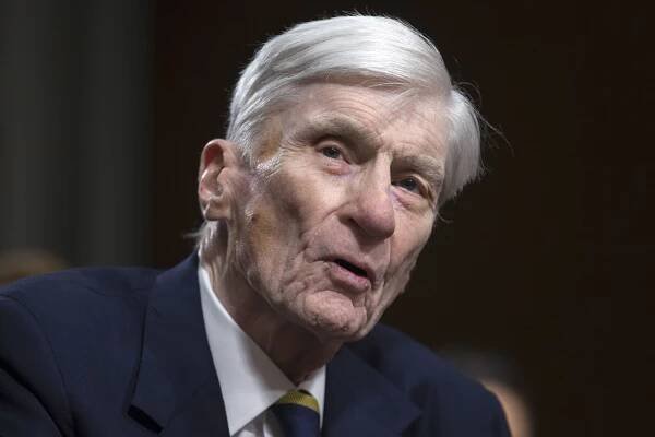 John Warner, longtime US senator from Virginia, dies at 94