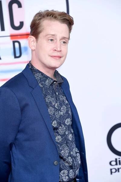 Macaulay Culkin se proměnil v sexy fešáka. 4