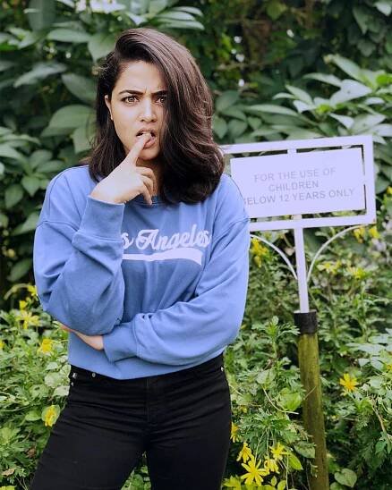 Wamiqa Gabbi Hot And Sexy Pics In Garden