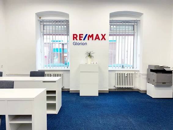 Kontakt - Re/Max Glorion