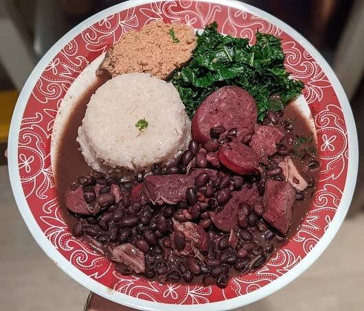 Súbor:Feijoada à brasileira -02.jpg