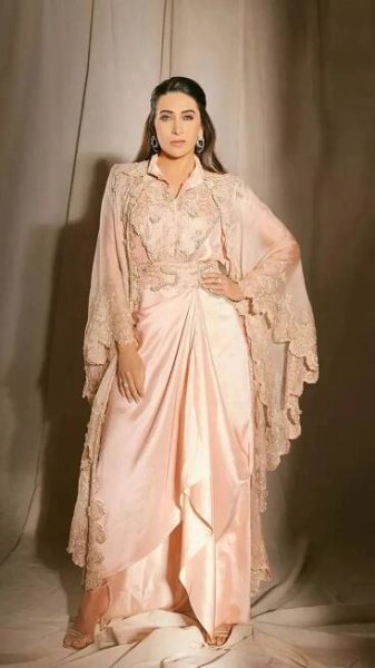 Karisma Kapoor's stylish experiments with ethnic wear