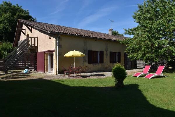 bellevue-cottage-gite-2-pers-bergerac-terrasse (2)