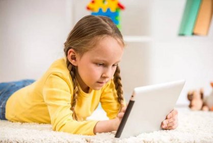 Víte, že 41 % dětí se na internetu setkalo s agresí? - Rodiče