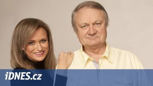 Režisér Jiří Adamec skončil po pádu ze schodů v pečovatelském domě - iDNES.cz