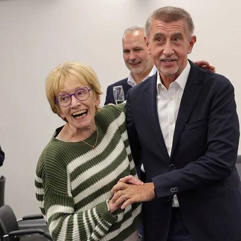 Babiš se blíží většině ve sněmovně. Stačilo a Motoristé jsou na hraně