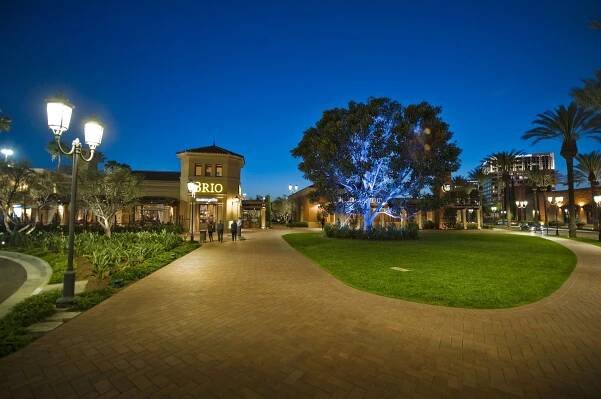 First Circle Design | Brio Plaza at Irvine Spectrum Center ‐ Irvine, CA
