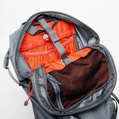 Batohy Osprey Mutant 22 Backpack Tungsten Grey