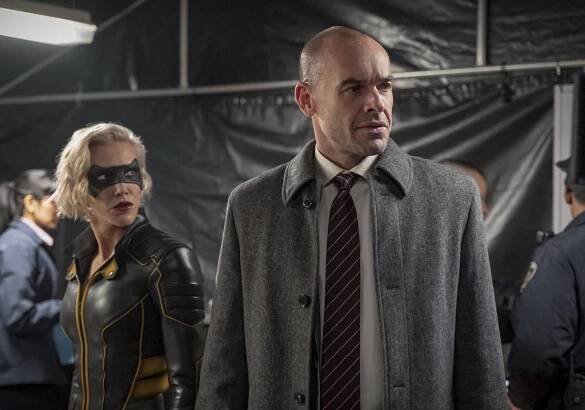 Katie Cassidy, Paul Blackthorne - Arrow - Reset - Z filmu