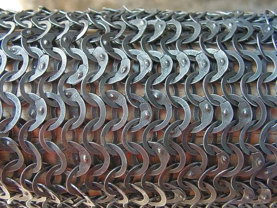Soubor:Chainmail detail.jpg – Wikipedie