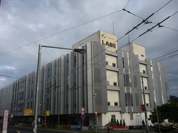 Ústí nad Labem - obchodní dům... - Dům, budova