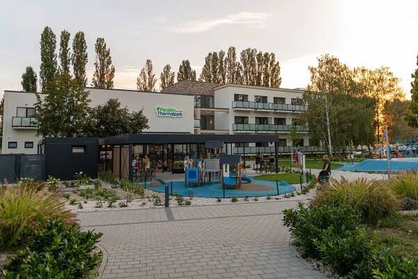Thermal hotel Campino, Dunajská Streda, Slovensko: Dovolená s CK Geovita
