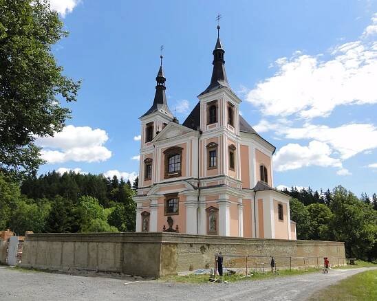 Původní zvony z kostela sv. Jakuba Staršího a sv. Anny ve Staré Vodě se zachovaly - ÚOP Olomouc