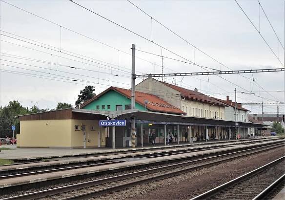 Vlakové nádraží Otrokovice | VLAKOVÉ NÁDRAŽÍ