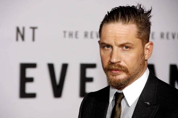 tom-hardy-cowlick-hairstyle-3-2