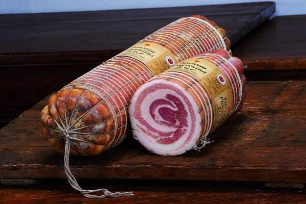 Salumi Piacentini DOP - Wine and Travel Italy