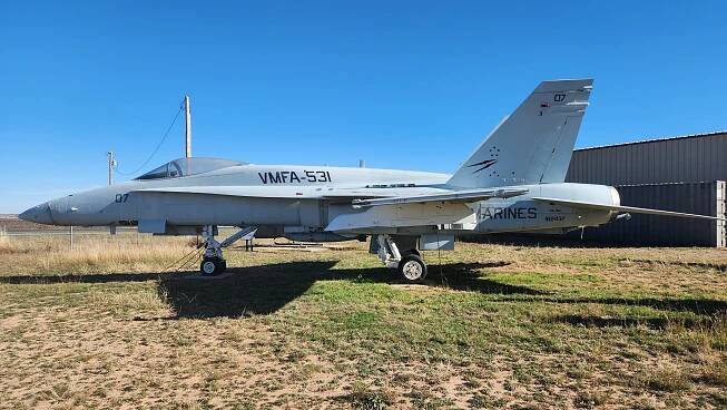 McDonnell Douglas F/A-18 Hornet | Military Wiki | Fandom