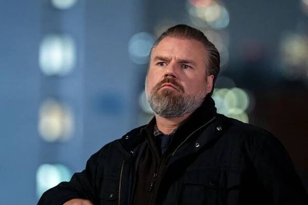 Nemocnice New Amsterdam - Zaplaceno - Z filmu - Tyler Labine