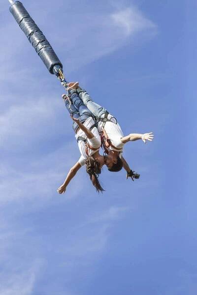 Jump Tandem - Bungee Jumping Barcelona