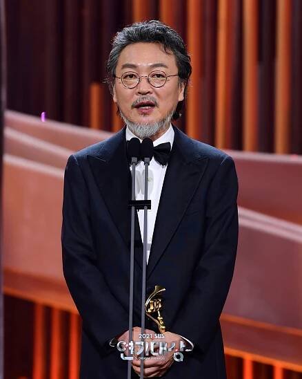 Aj v roku 2021 prinášala SBS divákom pôžitok. Ktoré z jej drám získali 2021 SBS Drama Awards? - Asianstyle