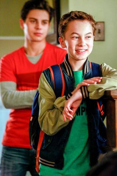 Fosterovi - Věci neznámé - Z filmu - Hayden Byerly