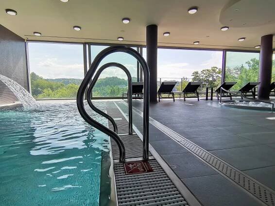 Rajská pohoda na Náchodsku: wellness, snídaně a romantická večeře
