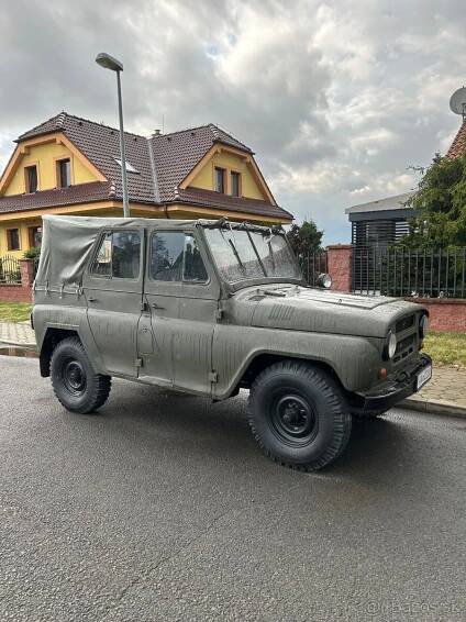 UAZ 469