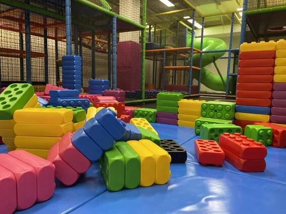 Fontána nákupní centrum Teplice - Obchody a služby - Seznam obchodů - Lumpark