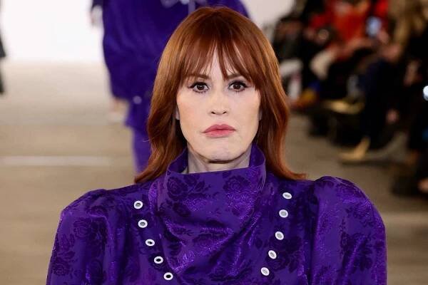 Molly Ringwald Channels the '80s on Batsheva Runway During New York Fashion Week