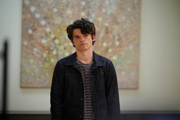 Ten Percent - Episode 1 - Z filmu - Edward Bluemel